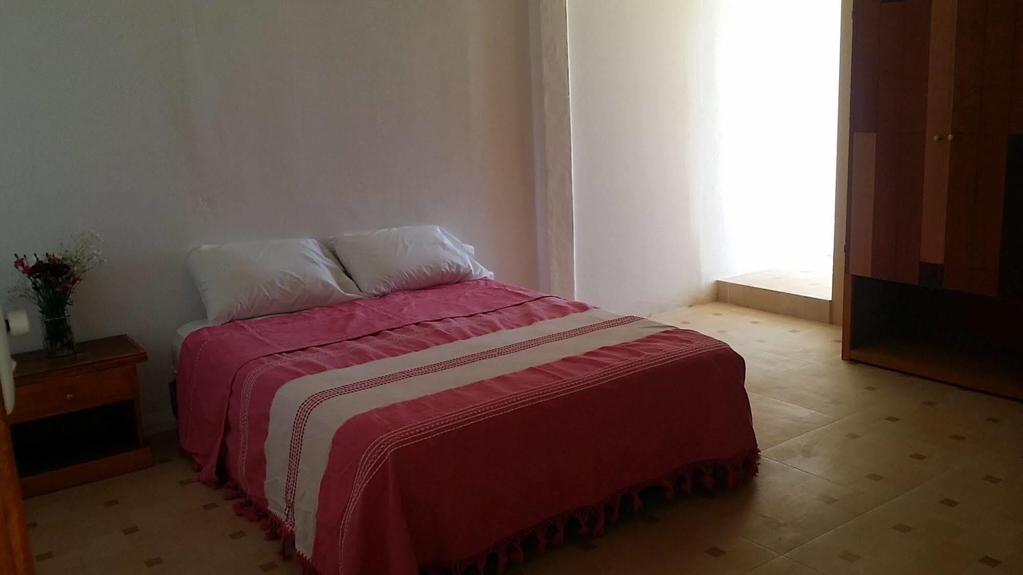 Hotel Neptuno Зиполите Екстериор снимка