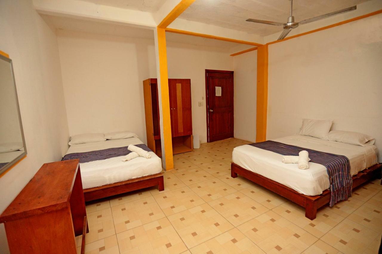 Hotel Neptuno Зиполите Екстериор снимка